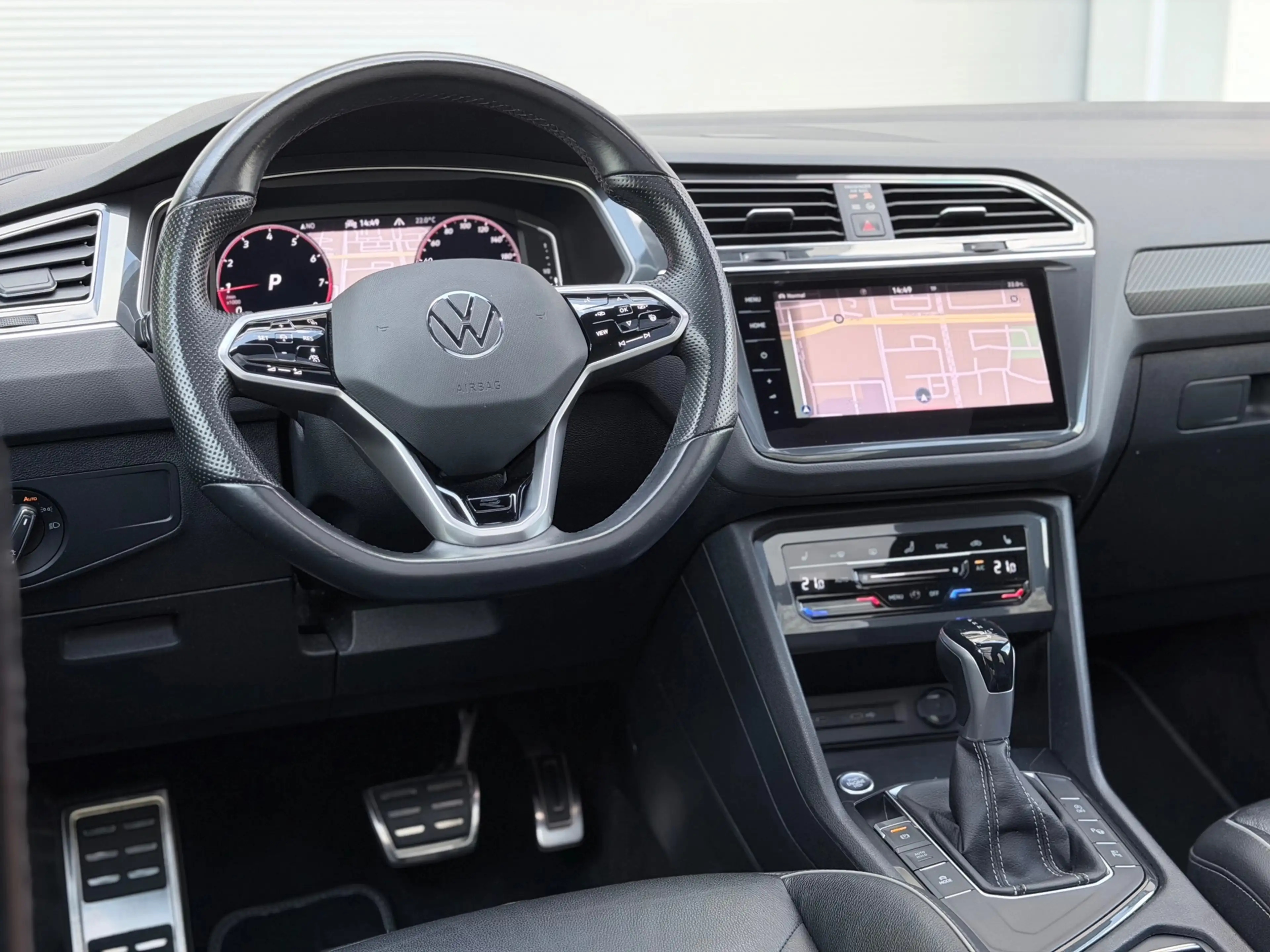 Volkswagen Tiguan 1.5 TSI R-Line Pano/Leer/360/Keyless — photo 11