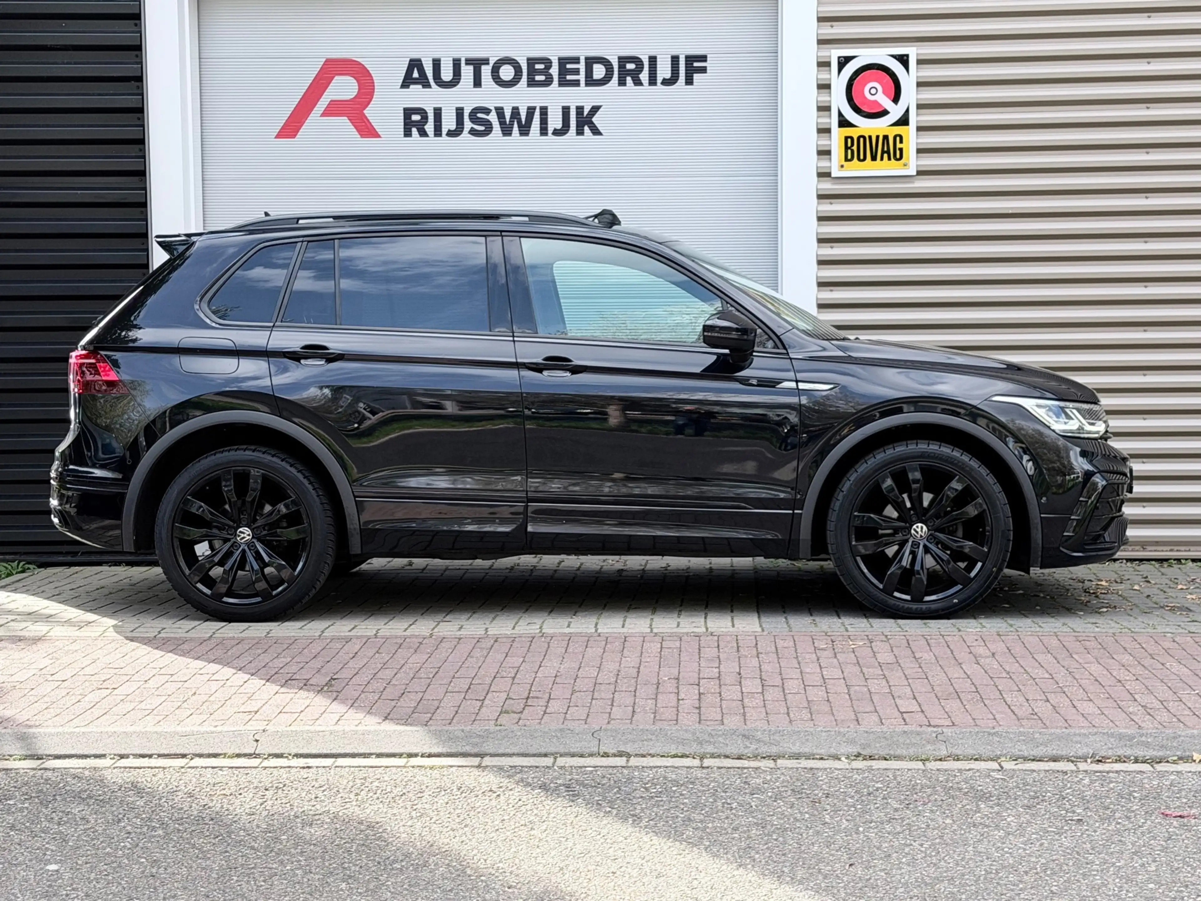 Volkswagen Tiguan 1.5 TSI R-Line Pano/Leer/360/Keyless — photo 5