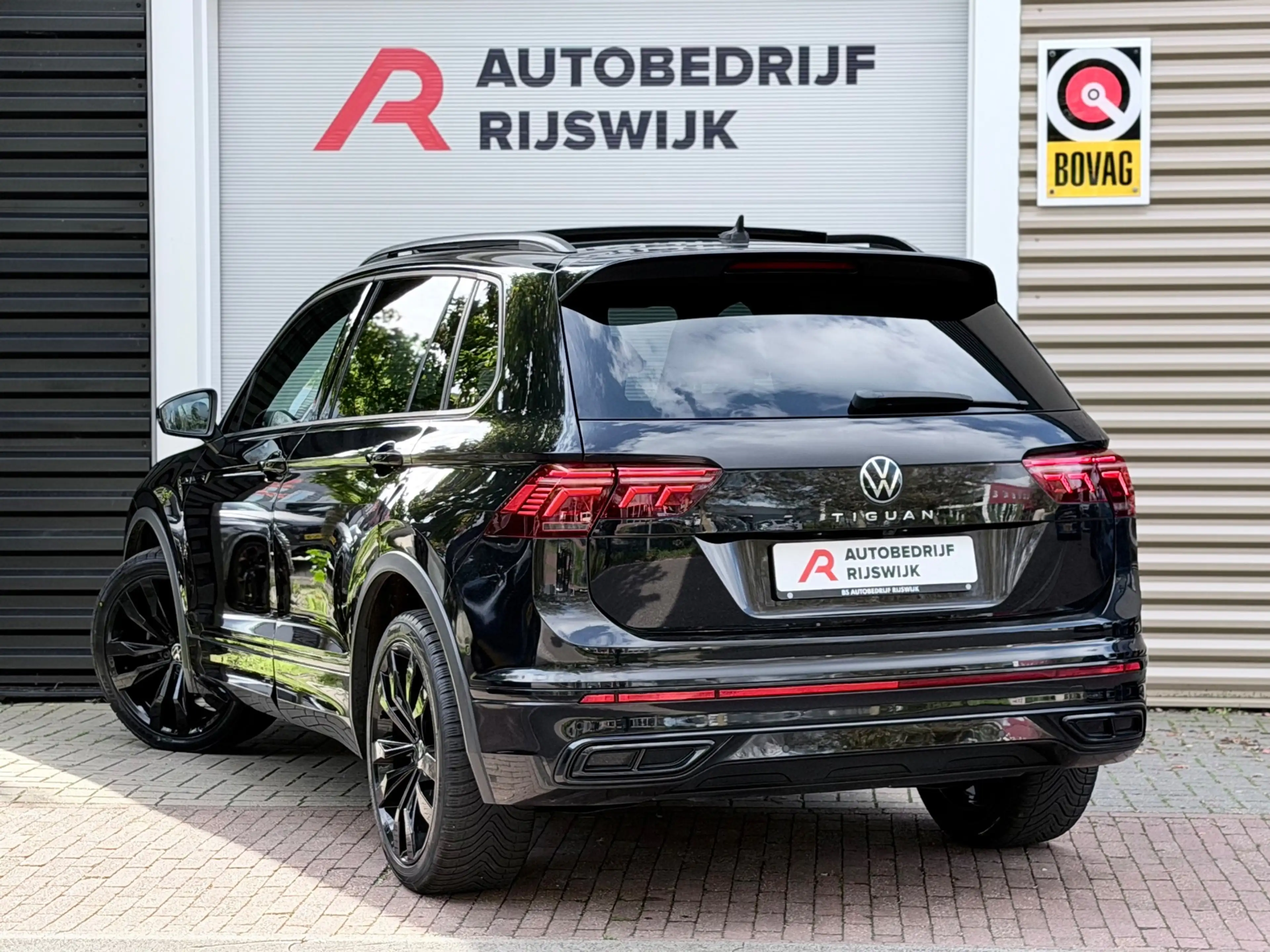 Volkswagen Tiguan 1.5 TSI R-Line Pano/Leer/360/Keyless — photo 3