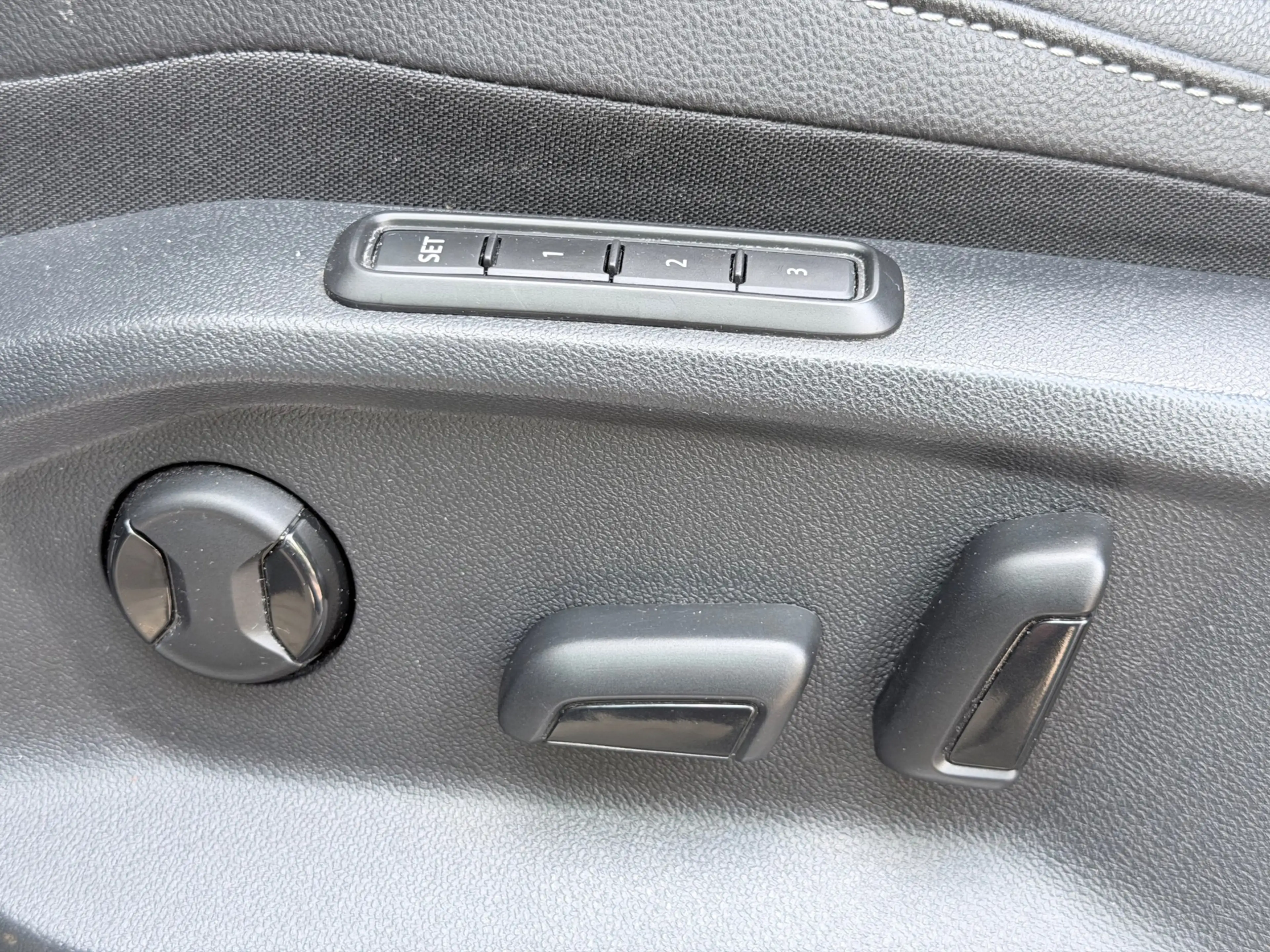 Volkswagen Tiguan 1.5 TSI R-Line Pano/Leer/360/Keyless — photo 10