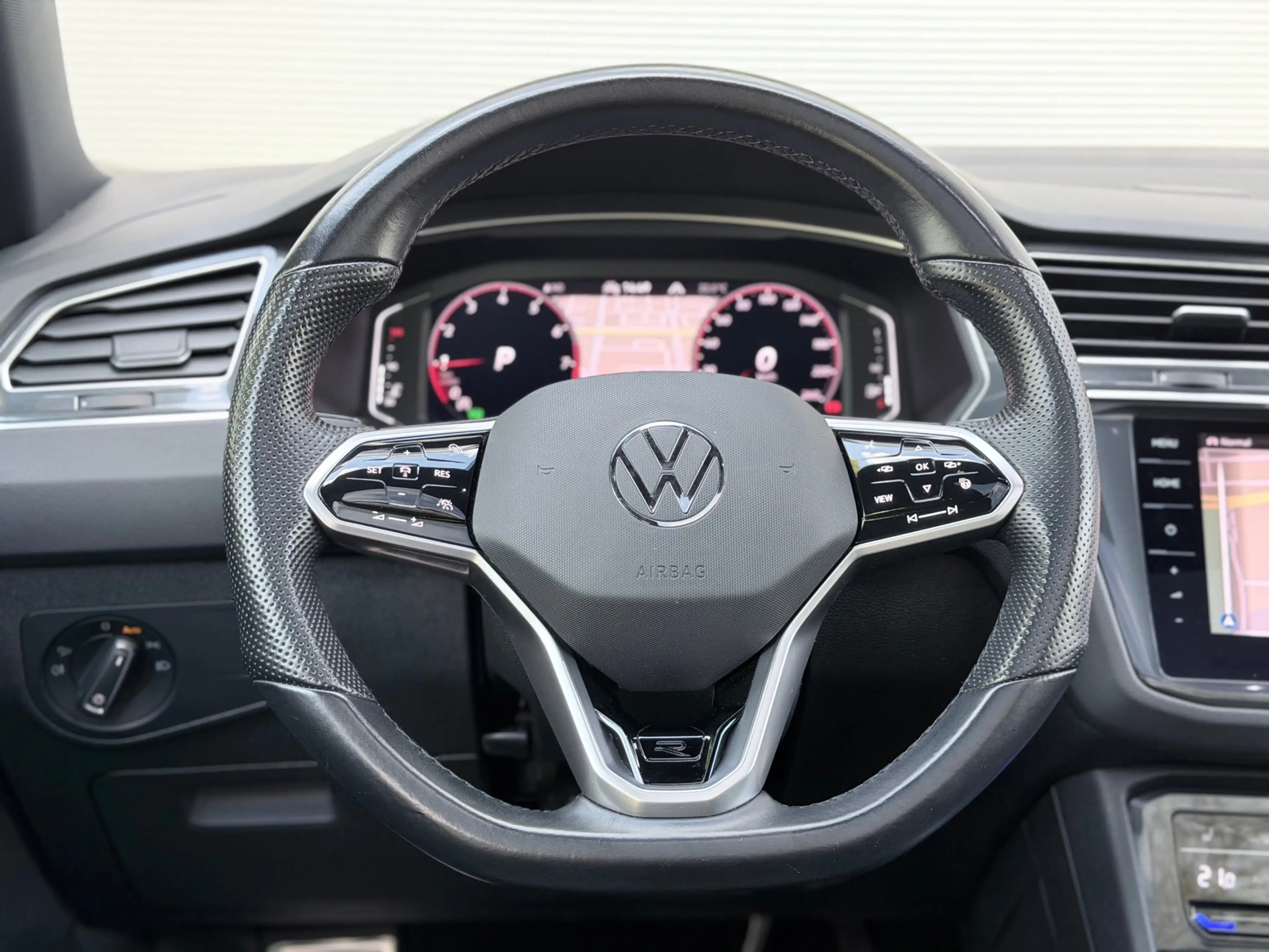 Volkswagen Tiguan 1.5 TSI R-Line Pano/Leer/360/Keyless — photo 12