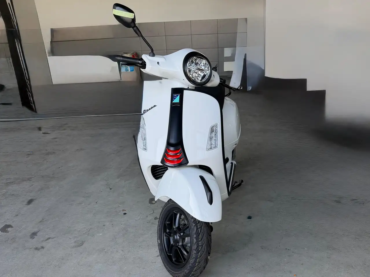 Vespa GTS Super Sport