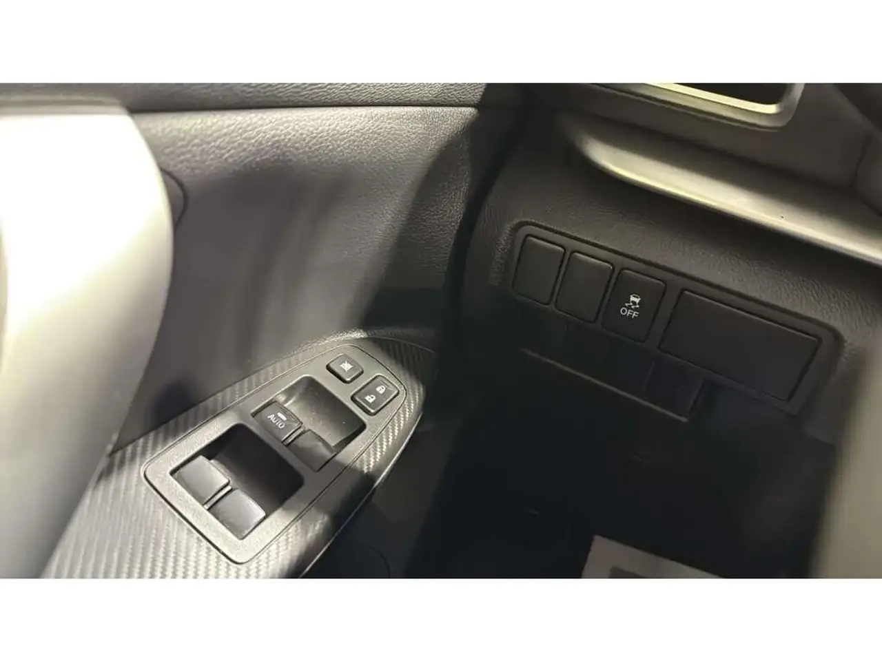 Mitsubishi Eclipse Cross photo Mitsubishi Eclipse Cross