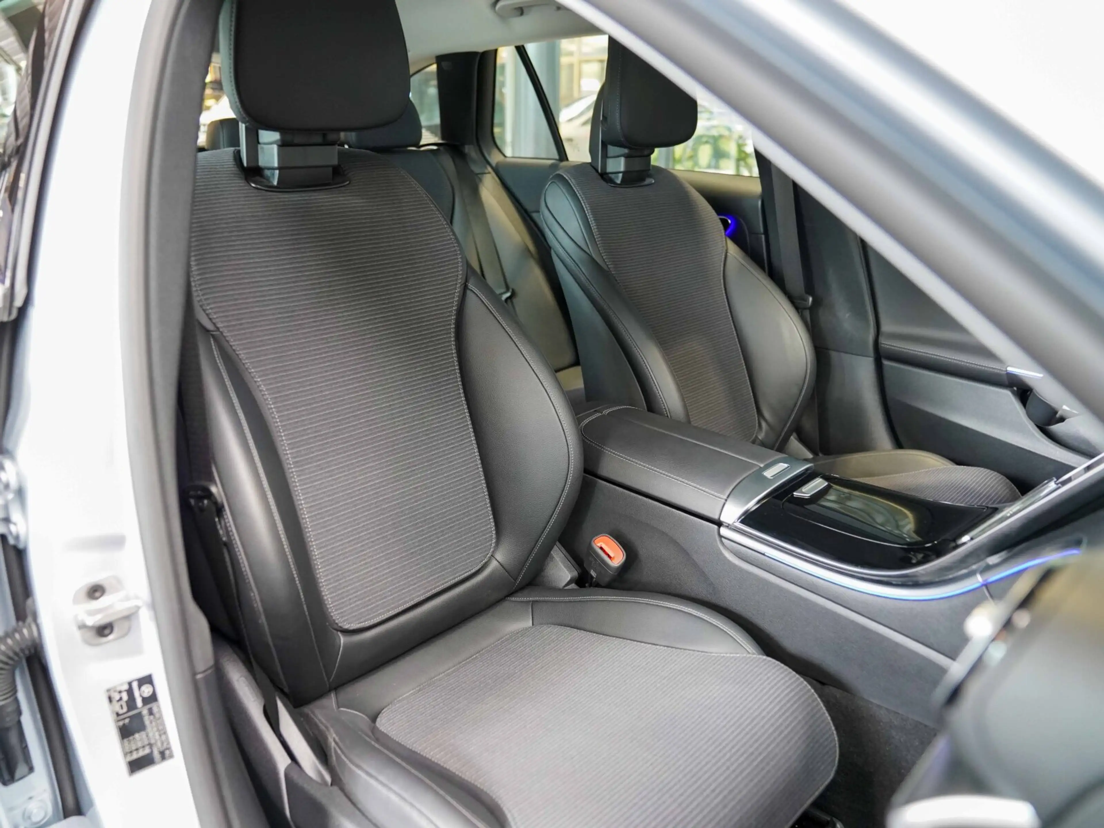 Mercedes-Benz C 300 C 300 e T AVANTGARDE Anhängevorrichtung CarPlay — photo 7
