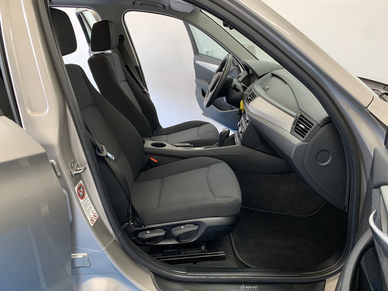 BMW X1 sDrive 18 i SHZ/PDC/KLIMA/Soundsystem/8-fach — photo 11