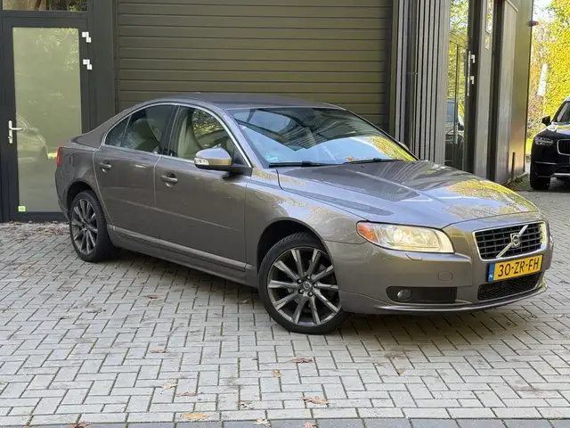 Volvo S80 3.2 Summum
