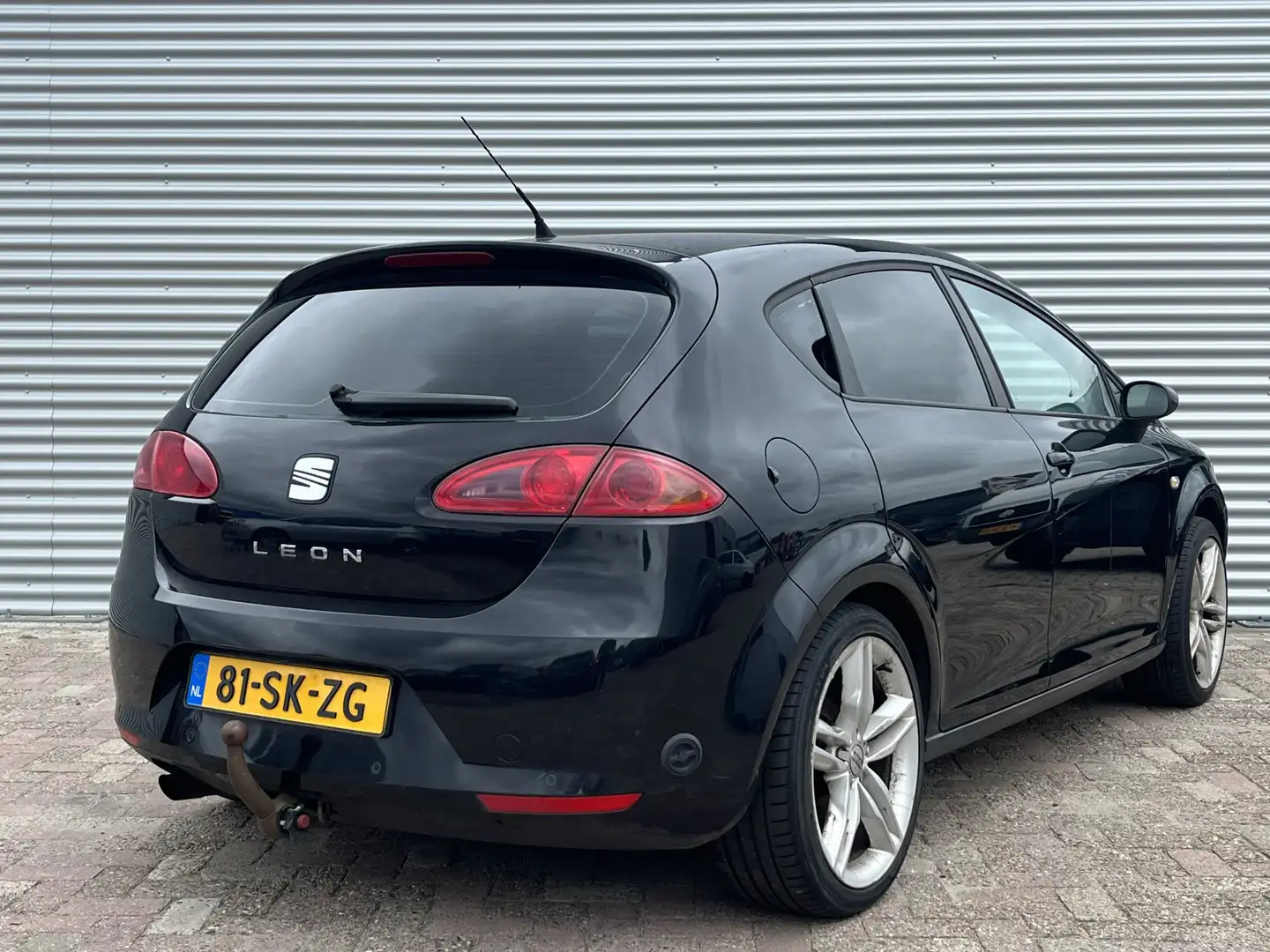 SEAT Leon 1.6 Stylance | Nieuw Binnen! | Zo Mee | Inruilkoop Nero - 2