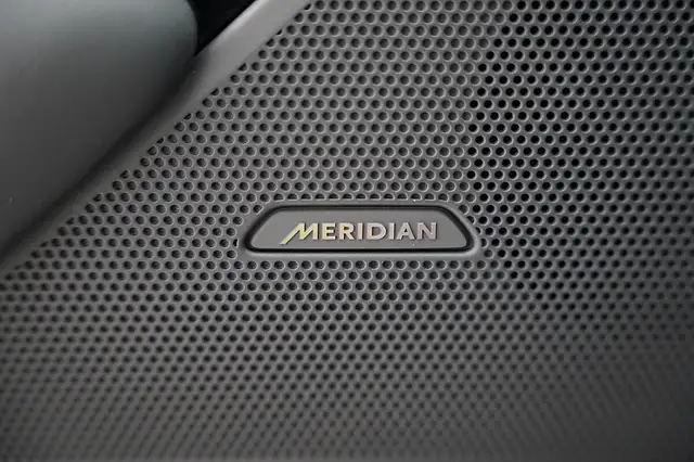 Land Rover Range Rover Velar P400e PHEV Allrad Aut. Ansicht 22