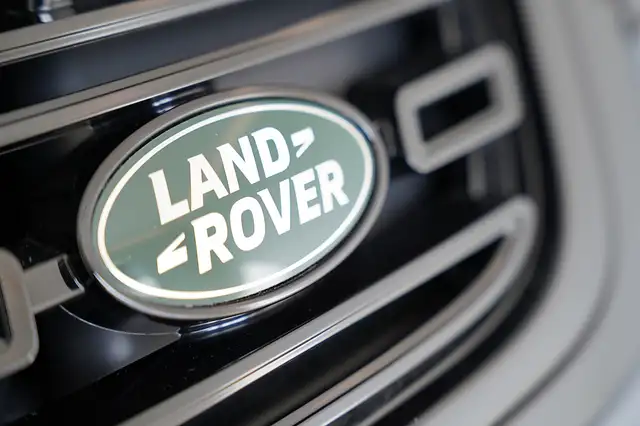 Land Rover Range Rover Velar P400e PHEV Allrad Aut. Ansicht 6