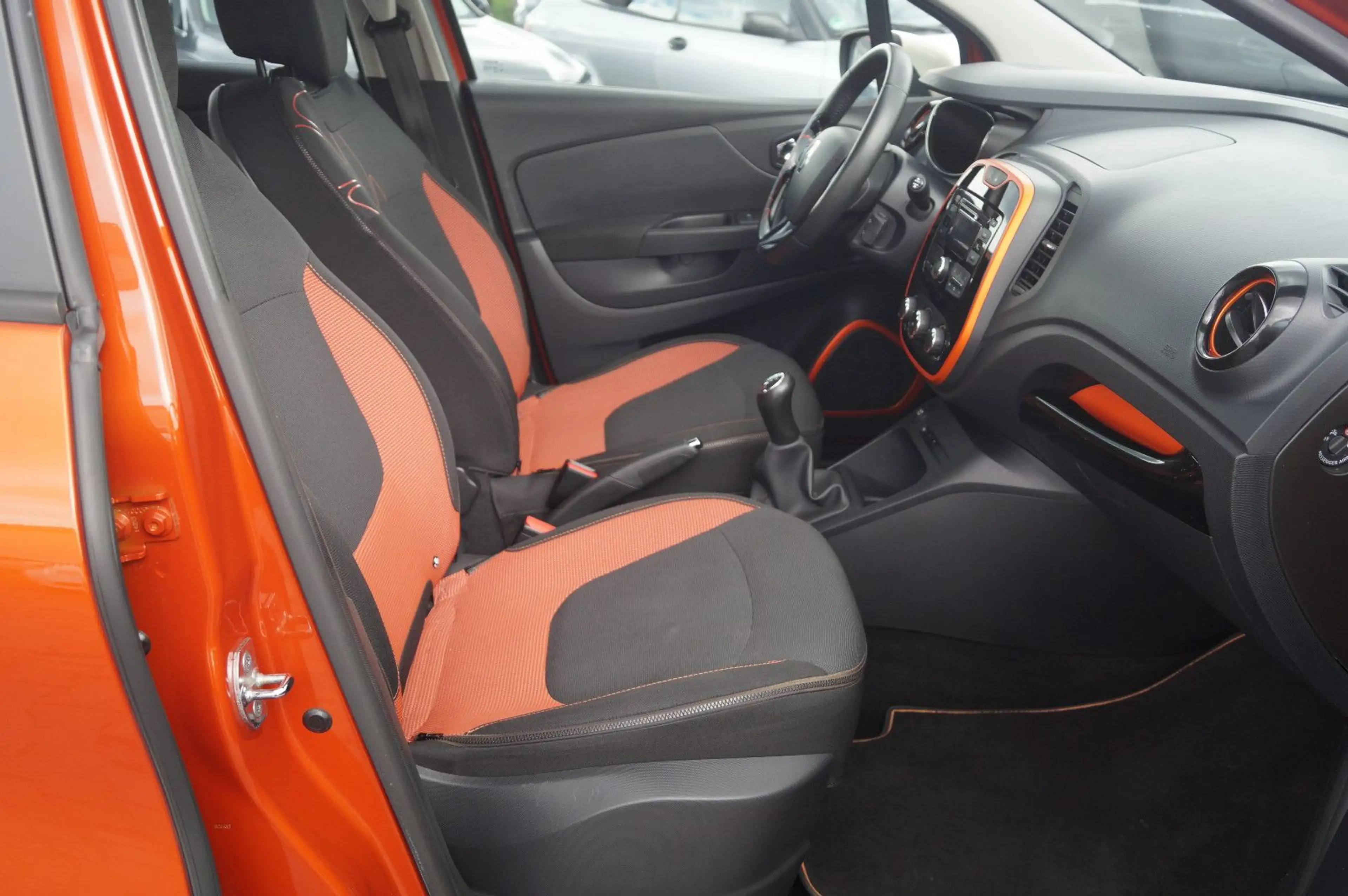 Renault Captur Dynamique Klima Tempomat St/Stop — photo 10