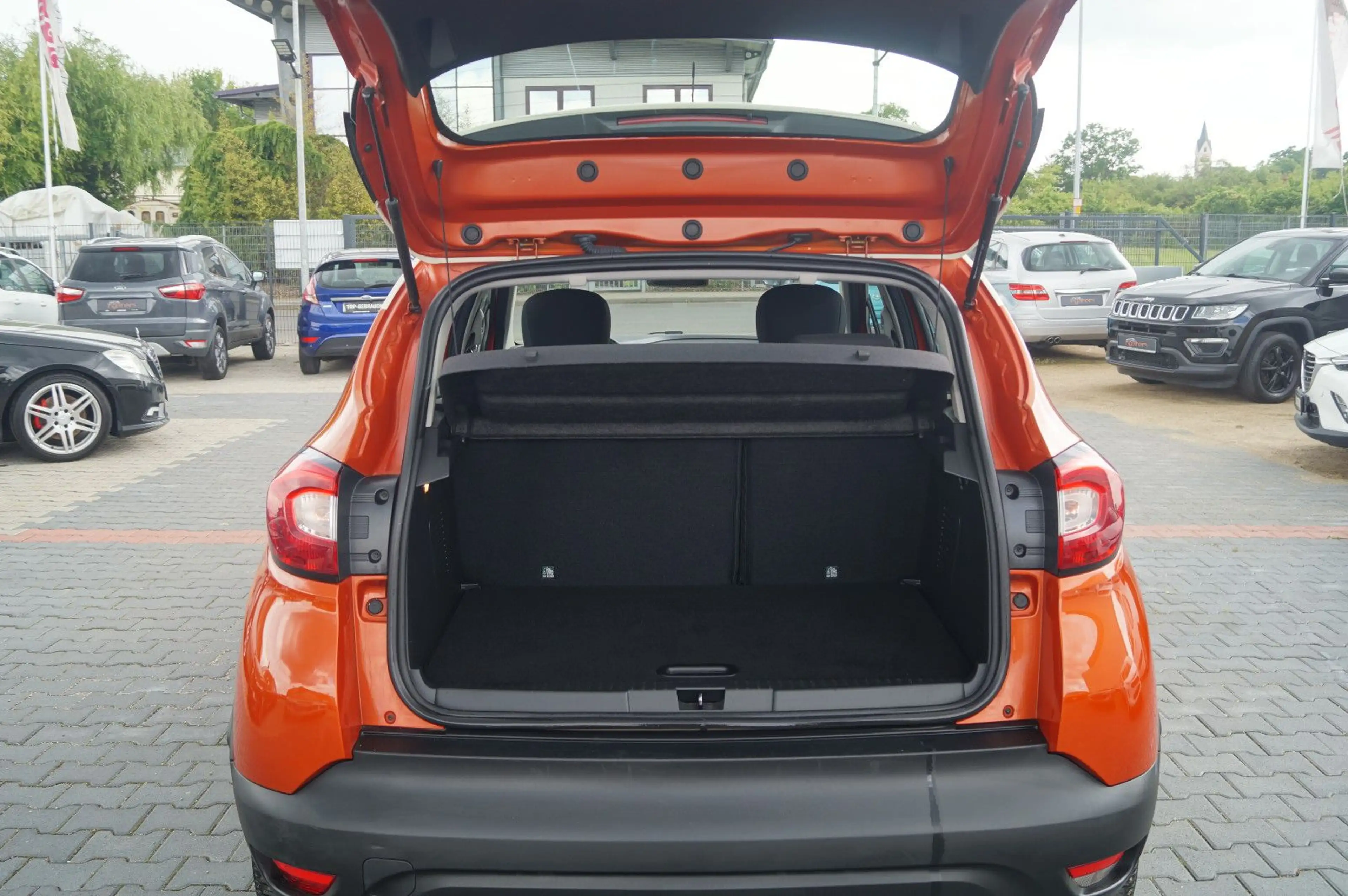Renault Captur Dynamique Klima Tempomat St/Stop — photo 12