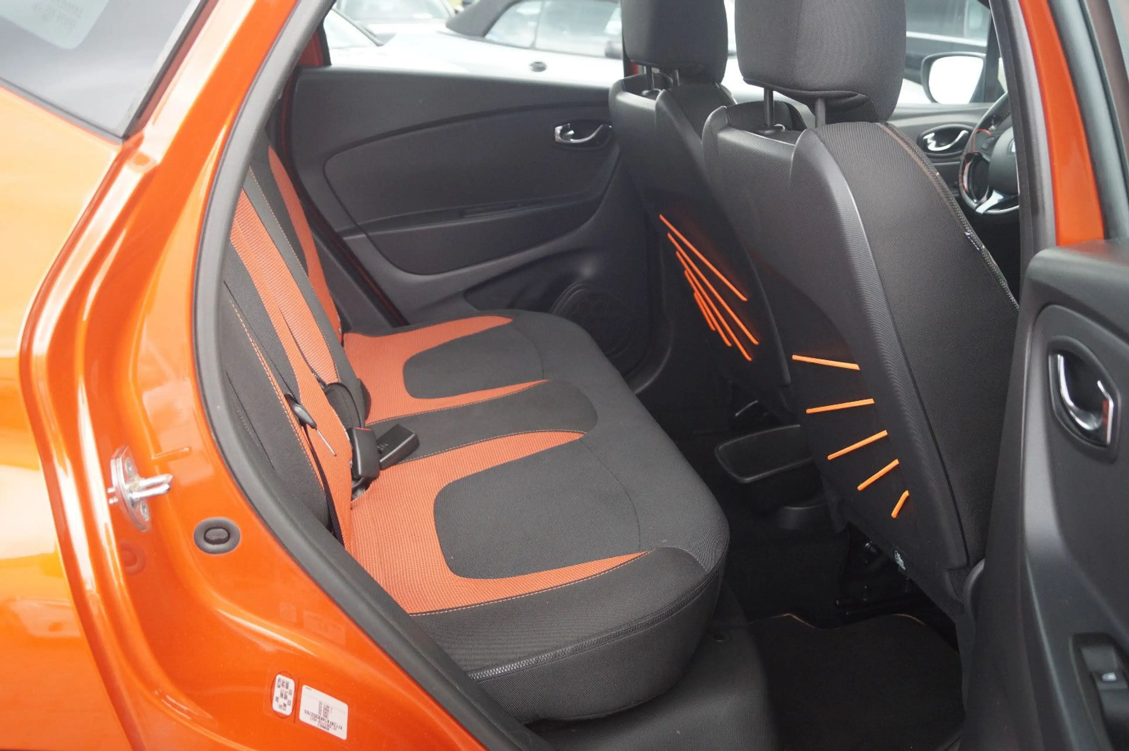 Renault Captur Dynamique Klima Tempomat St/Stop — photo 11
