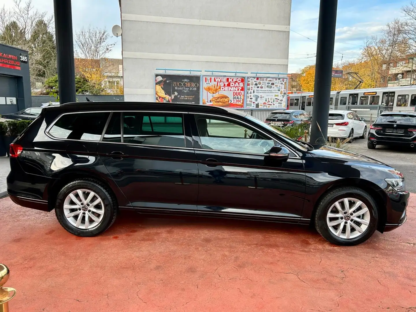 Volkswagen Passat Variant Passat Connect Plus 2.0 TDI Business Automatik Noir - 2