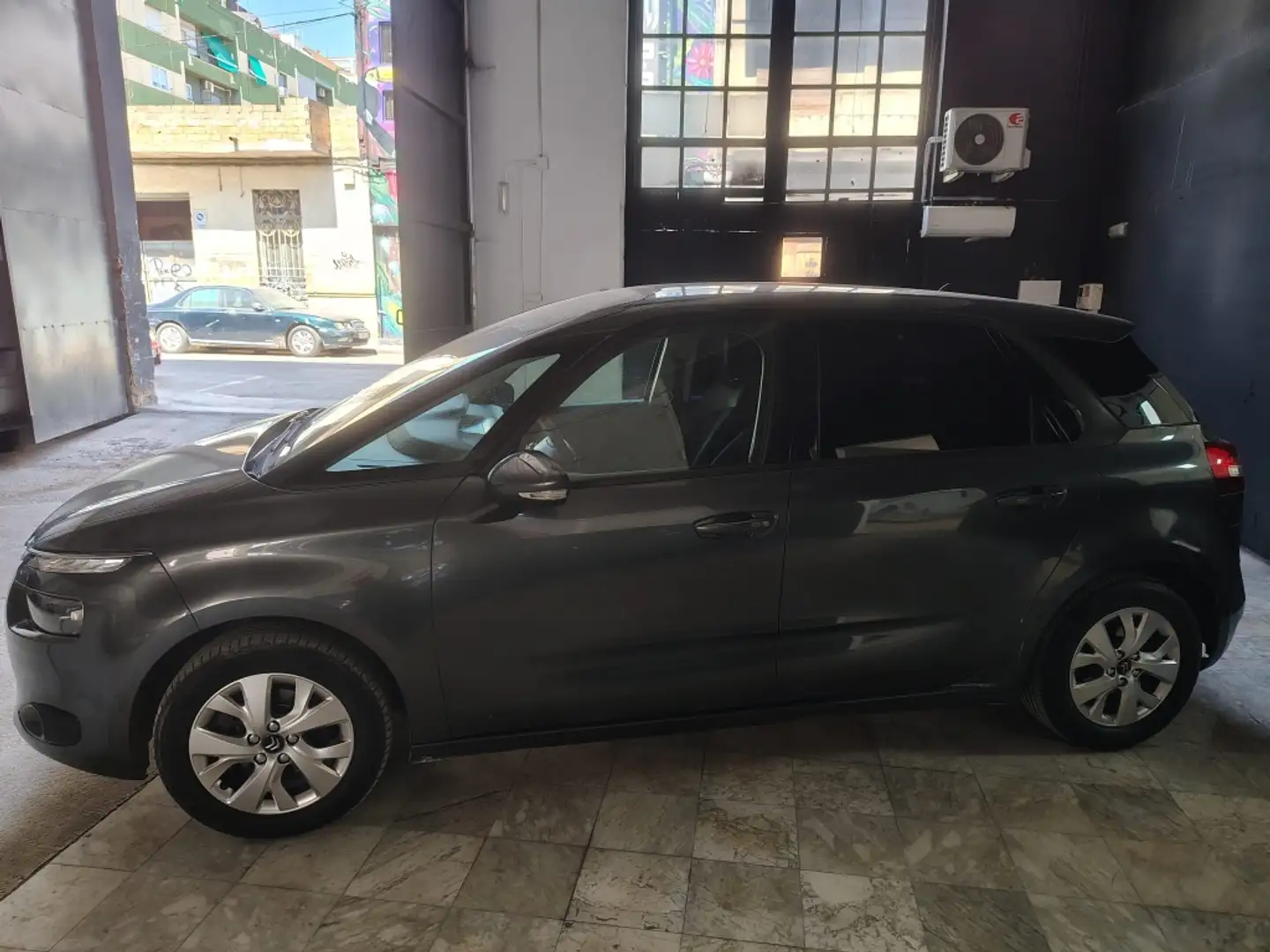 Citroen C4 G.Picasso 1.6e-HDi Attraction115(flotas) Gris - 2