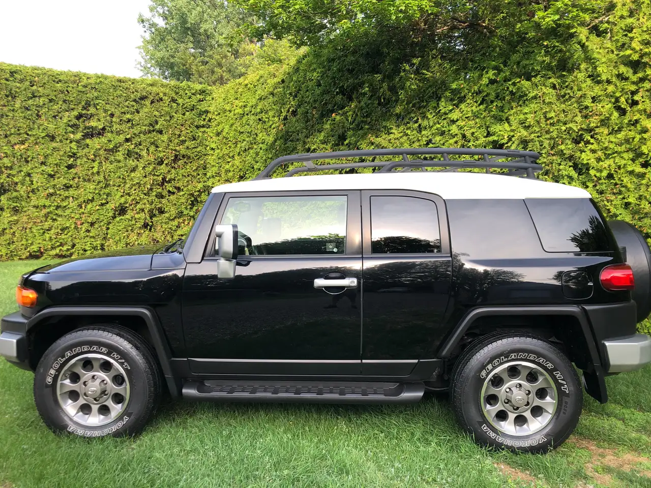 Toyota FJ Cruiser photo Toyota FJ Cruiser