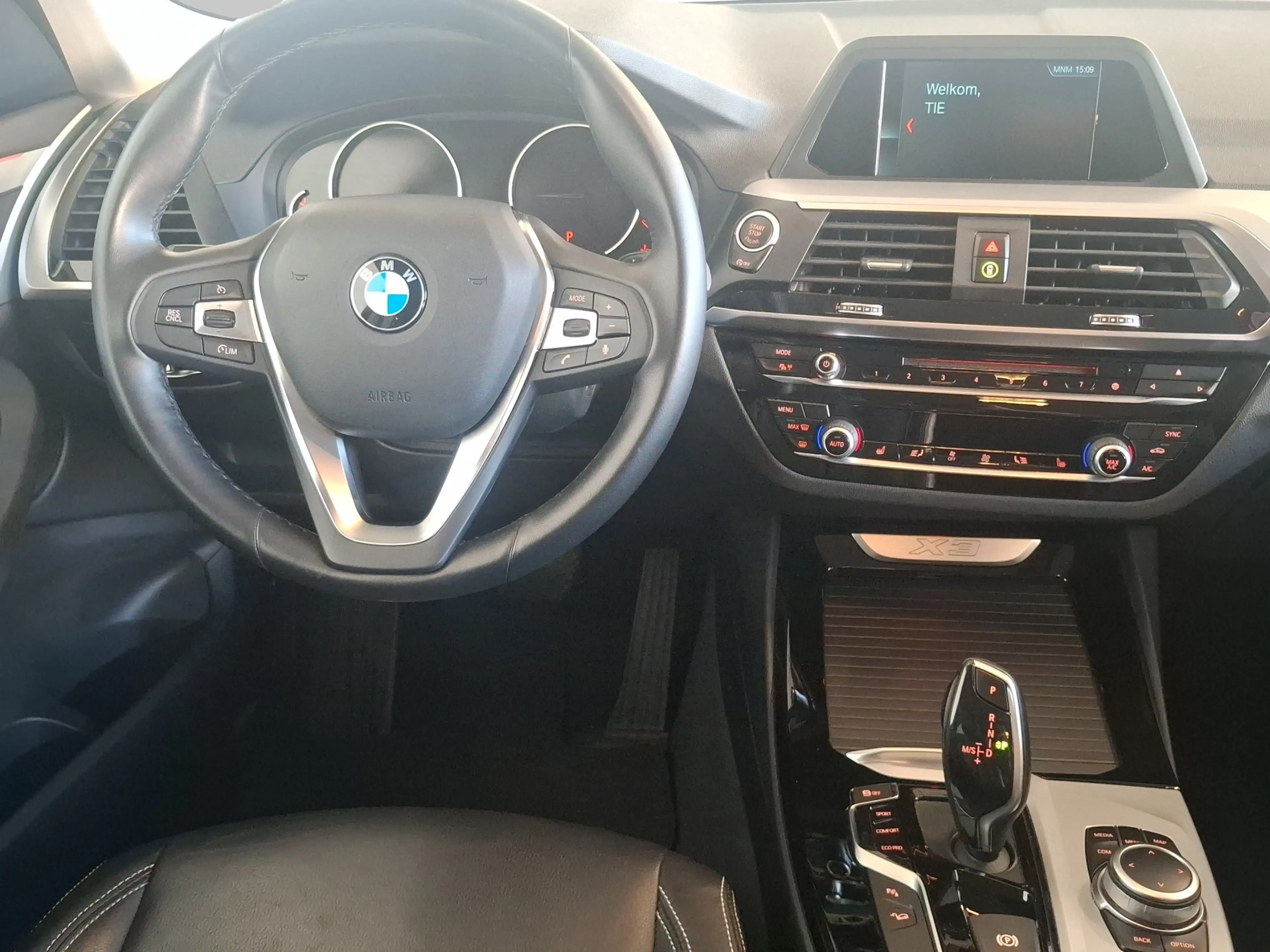 BMW X3 xDrive20i NAVI AIRCO PDC CAM — photo 11