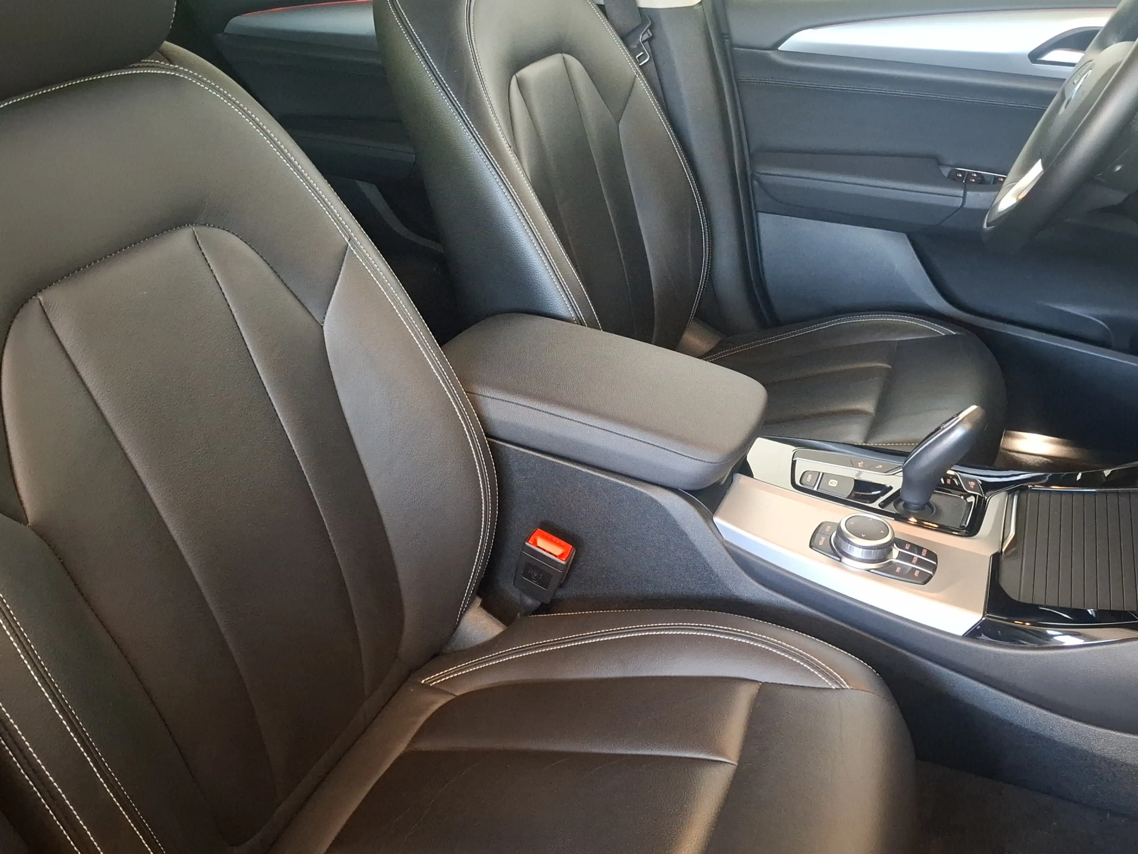 BMW X3 xDrive20i NAVI AIRCO PDC CAM — photo 9