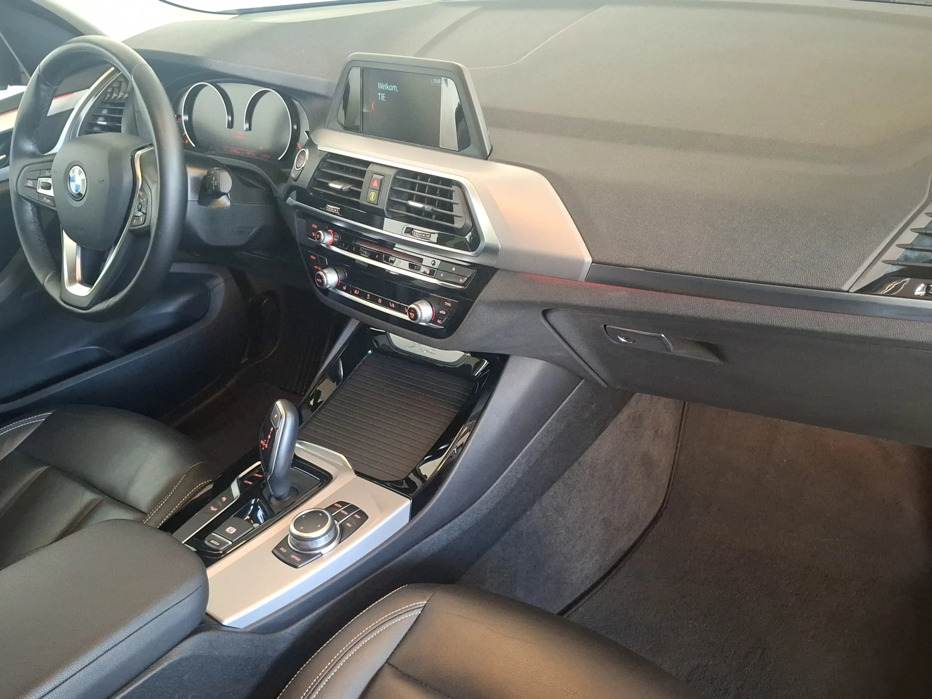 BMW X3 xDrive20i NAVI AIRCO PDC CAM — photo 8