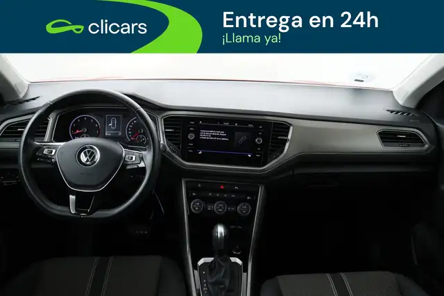 Volkswagen T-Roc view 13