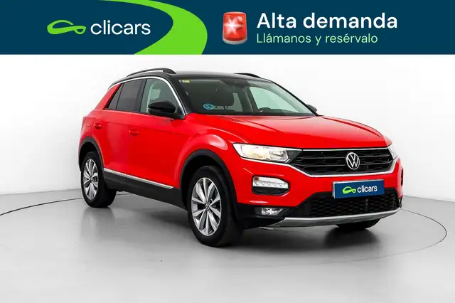 Volkswagen T-Roc view 3