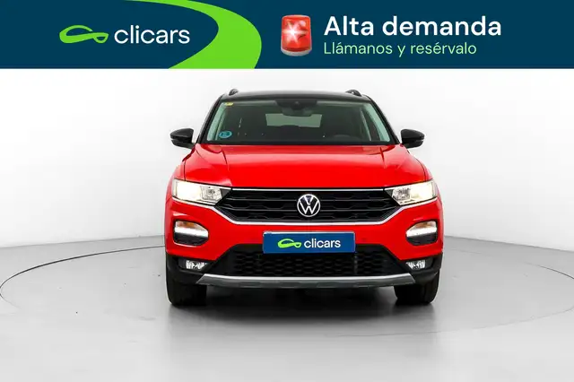 Volkswagen T-Roc view 2