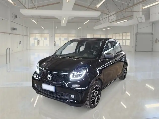 smart forFour EQ 41KW PRIME 5 PORTE BERLINA