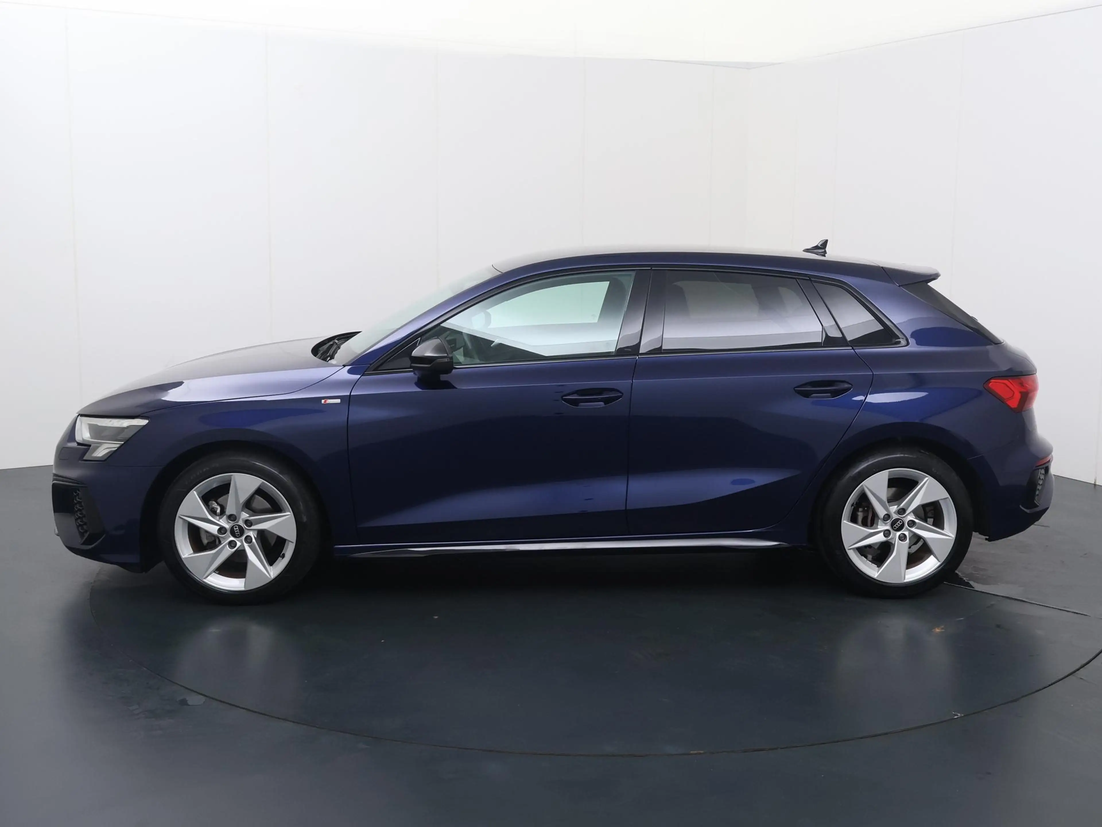 Audi A3 Sportback 35 TFSI S edition | 150 PK | Automaat | — photo 2