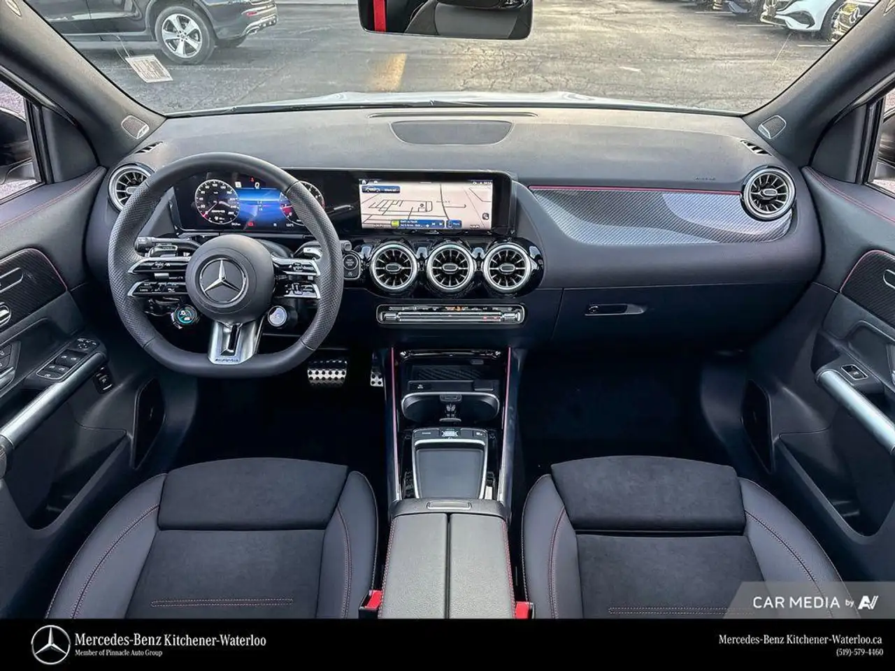 Mercedes-Benz GLA снимка Mercedes-Benz GLA