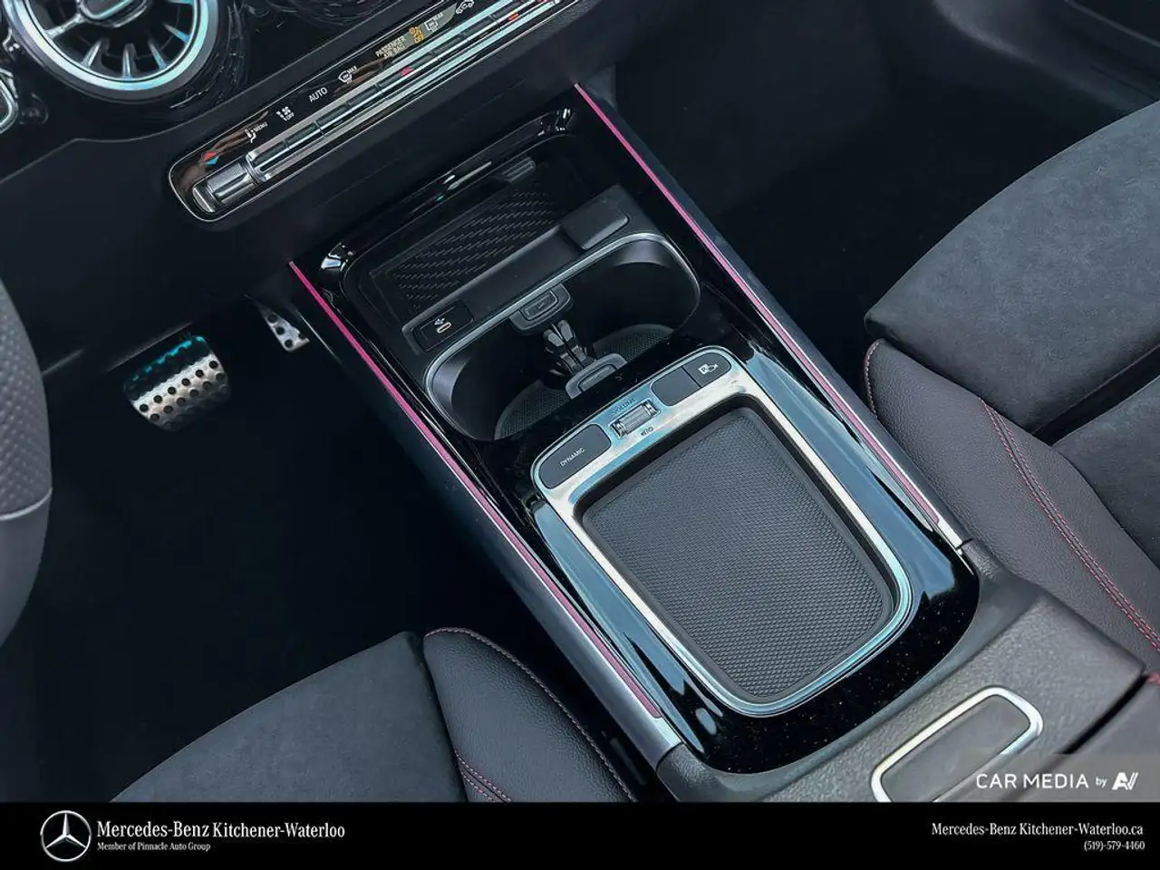 Mercedes-Benz GLA снимка Mercedes-Benz GLA