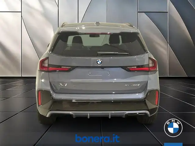 BMW X1 view 6