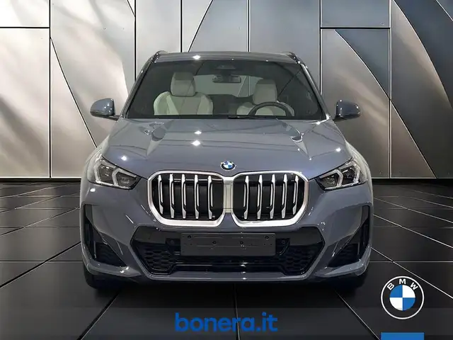 BMW X1 view 2