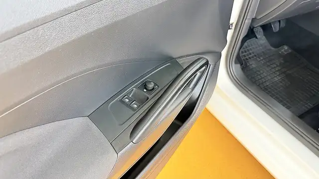 Skoda Fabia view 27