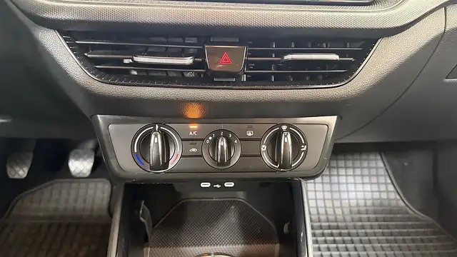 Skoda Fabia view 23