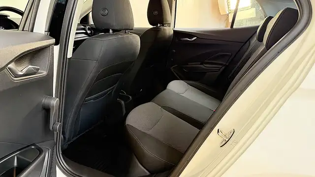 Skoda Fabia view 25
