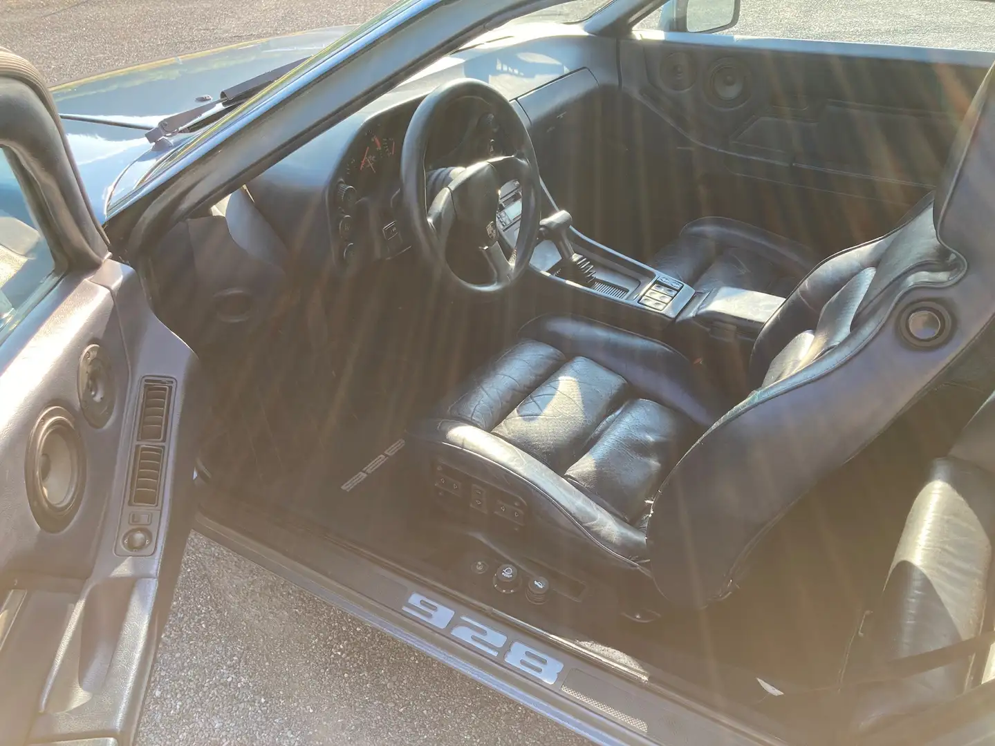 Porsche 928 S - 2