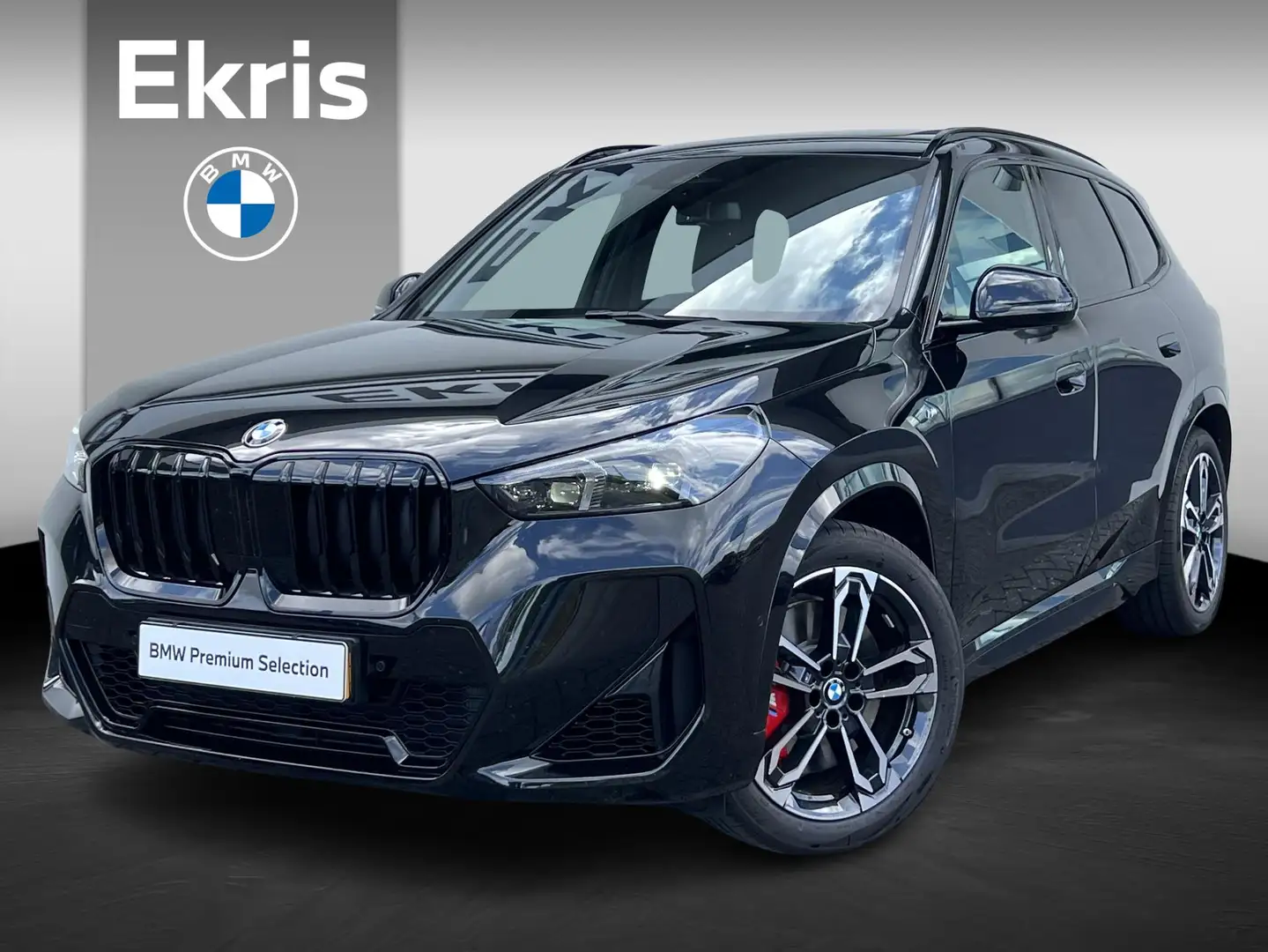 BMW X1 xDrive23i M Sport Package Pro | Equipment Package Zwart - 1