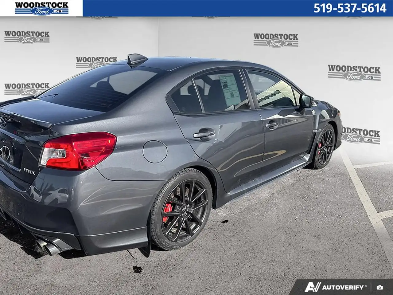 Subaru WRX снимка Subaru WRX