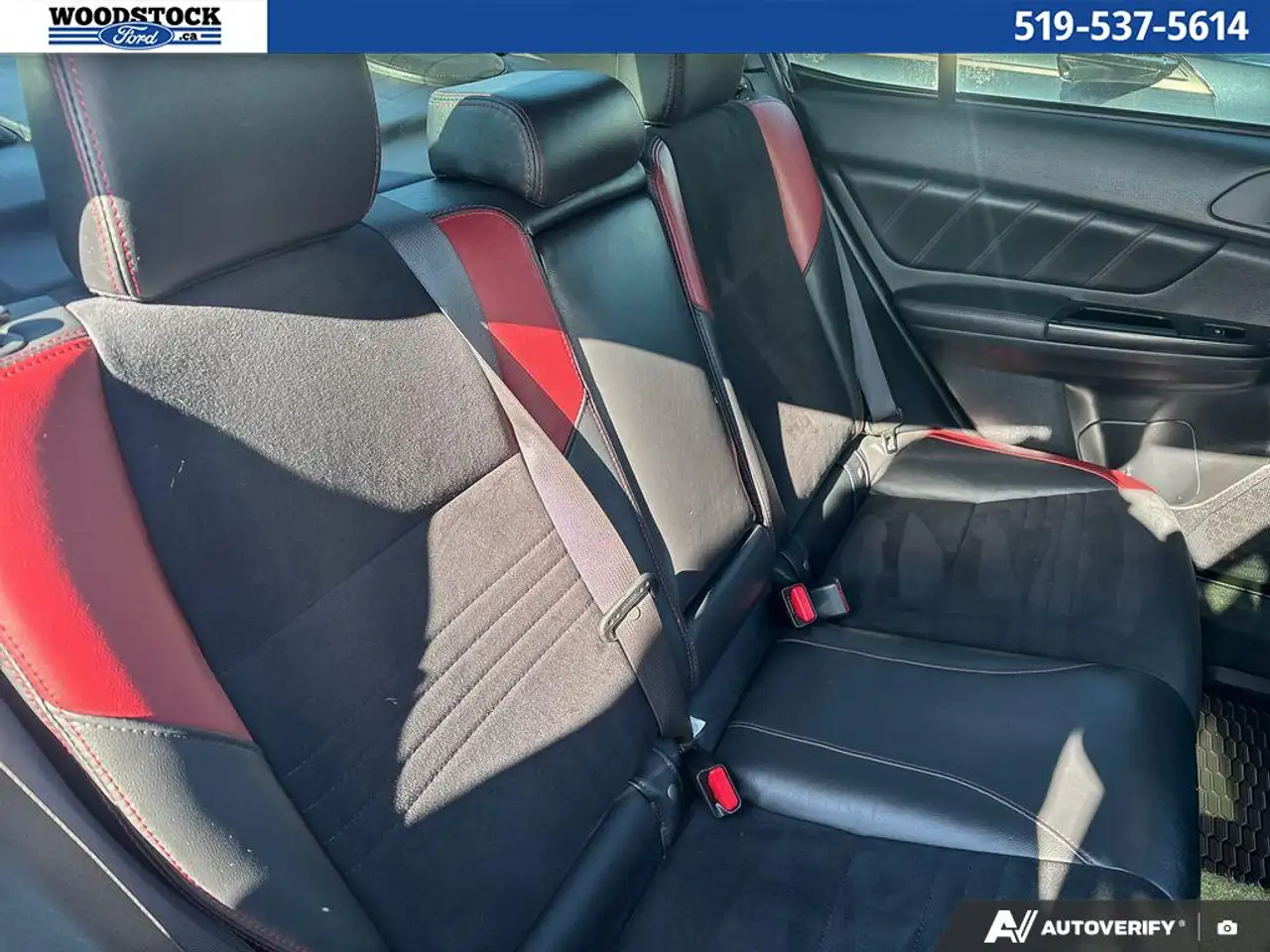 Subaru WRX снимка Subaru WRX