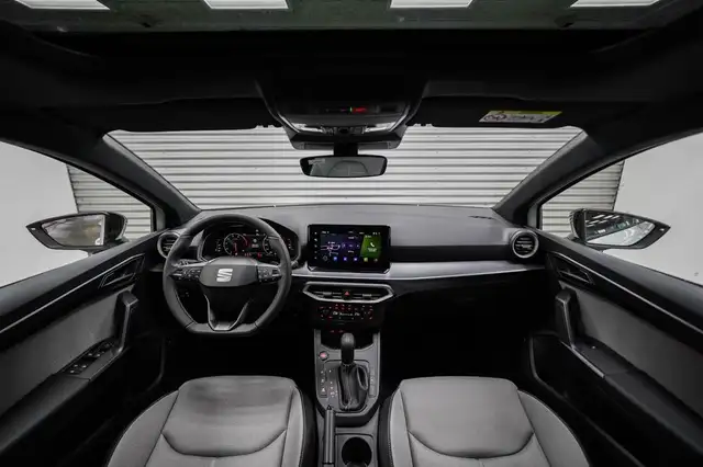 Seat Ibiza view 6
