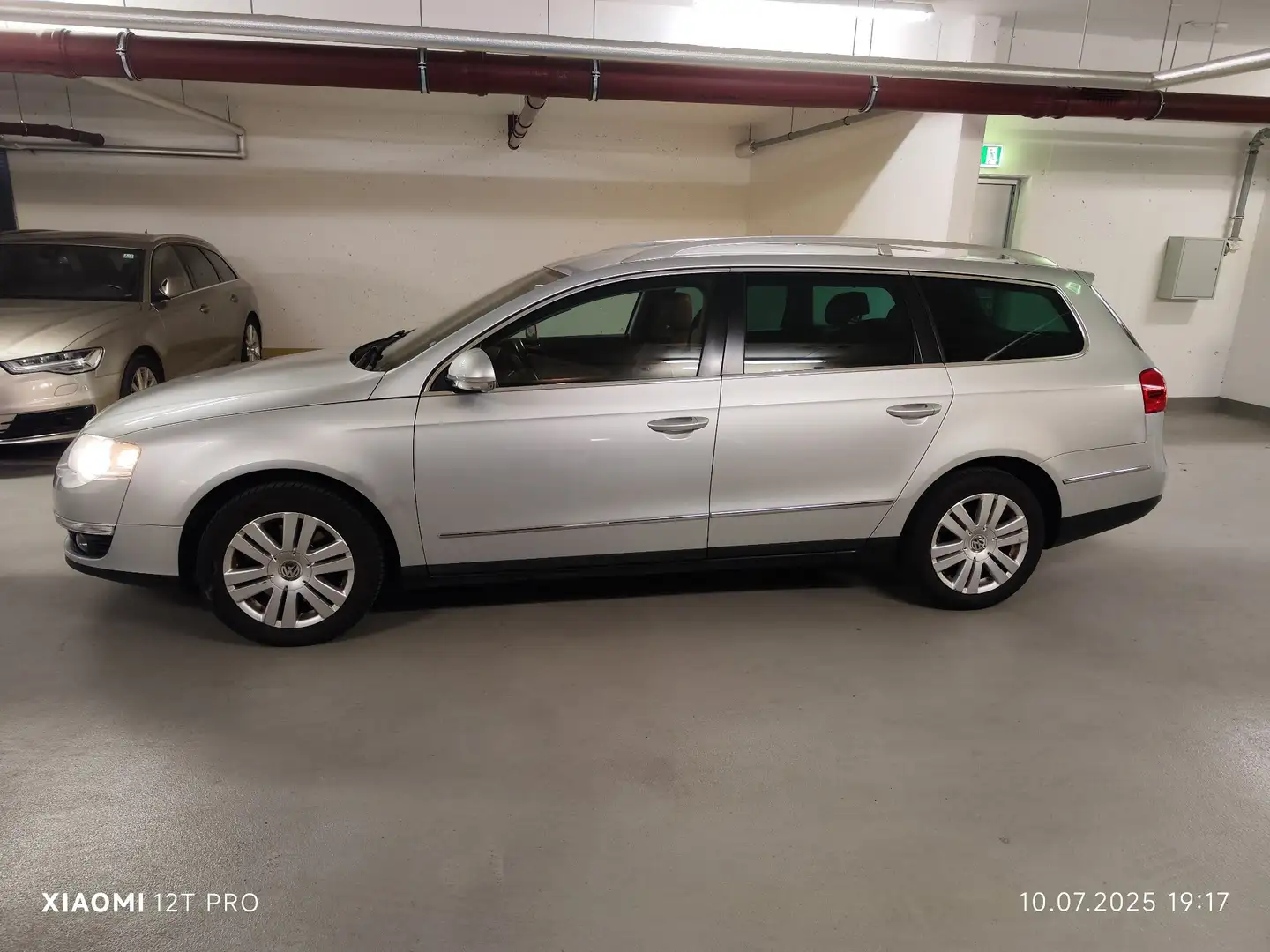 Volkswagen Passat Variant Highline Neues Pickerl  bis 04.26 Grau - 1