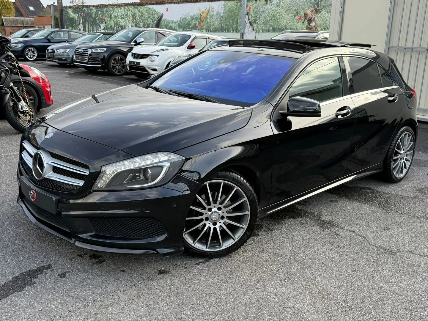 Mercedes-Benz A 200 CDI 4-Matic / FULL !! / PANO / PACK AMG / CARPLAY Schwarz - 1