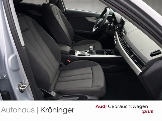 Audi A4 Avant view 9