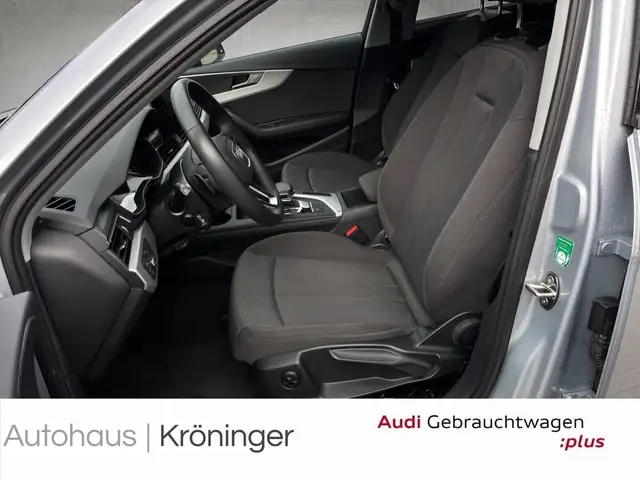 Audi A4 Avant view 7
