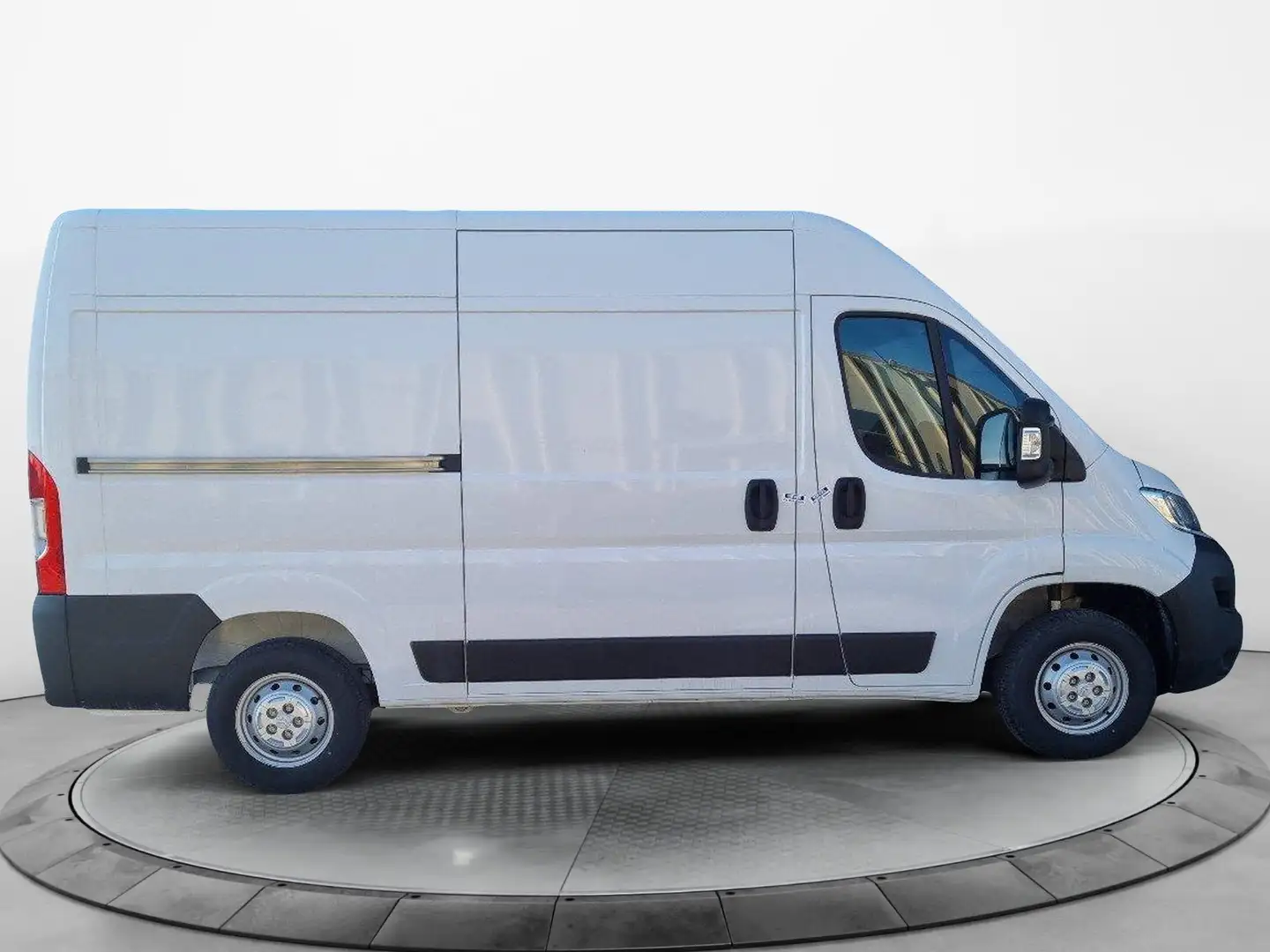 Citroen Jumper 33 2.2 BlueHDi 140 S&S PM-TM Furgone Blanco - 2