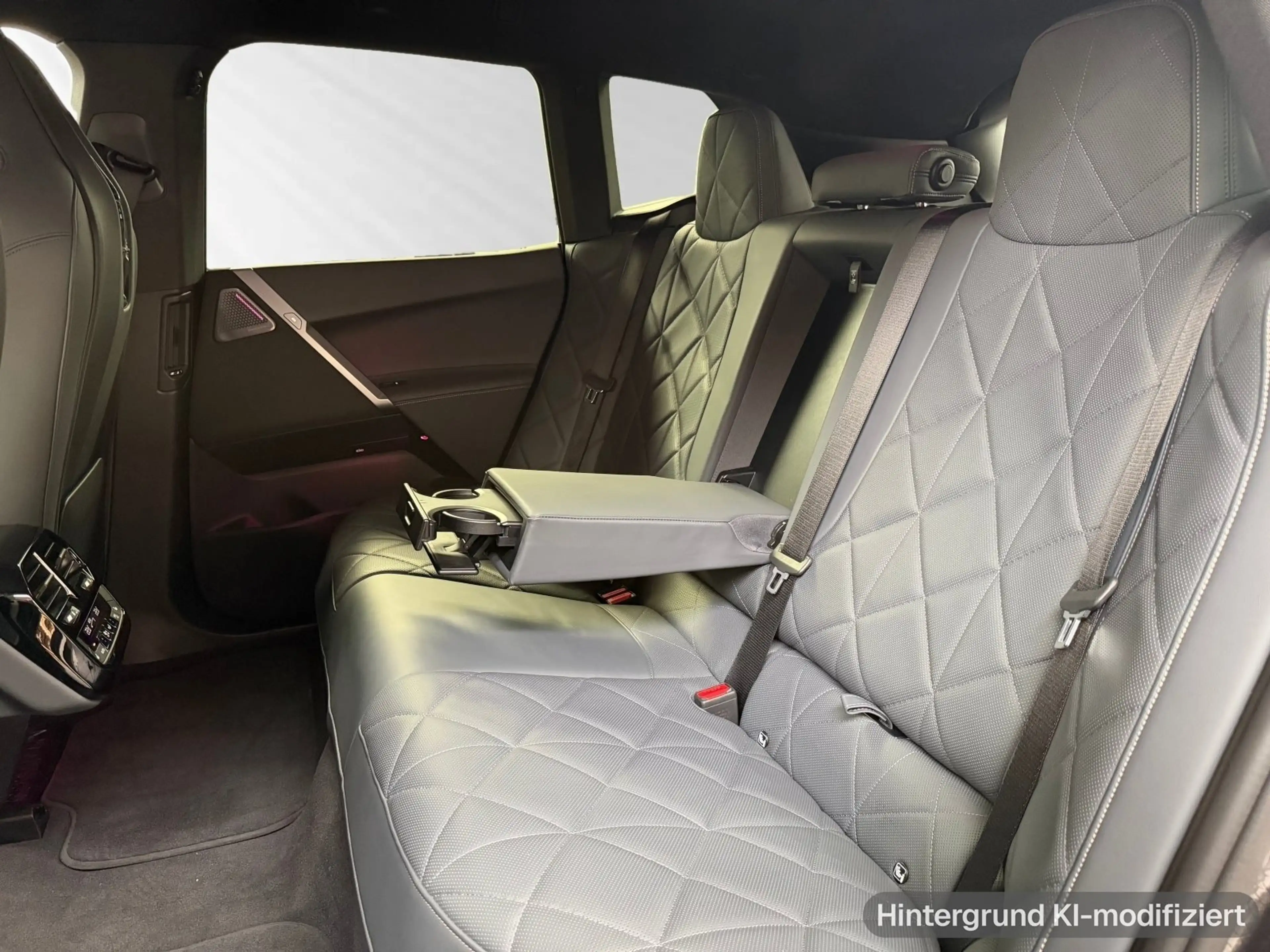 BMW iX xDrive60 M Sport Pro|AHK|SkyLounge|Autobahnassiste — photo 12