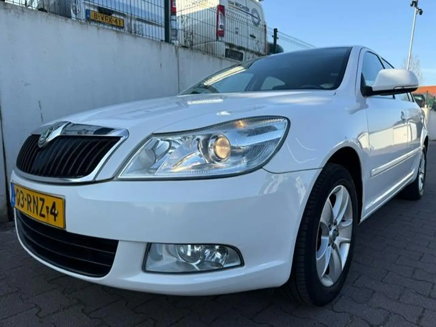 Skoda Octavia 1.2 TSI Ambition Business Line/NAVI/CLIMA/PDC/CRUI Wit - 2