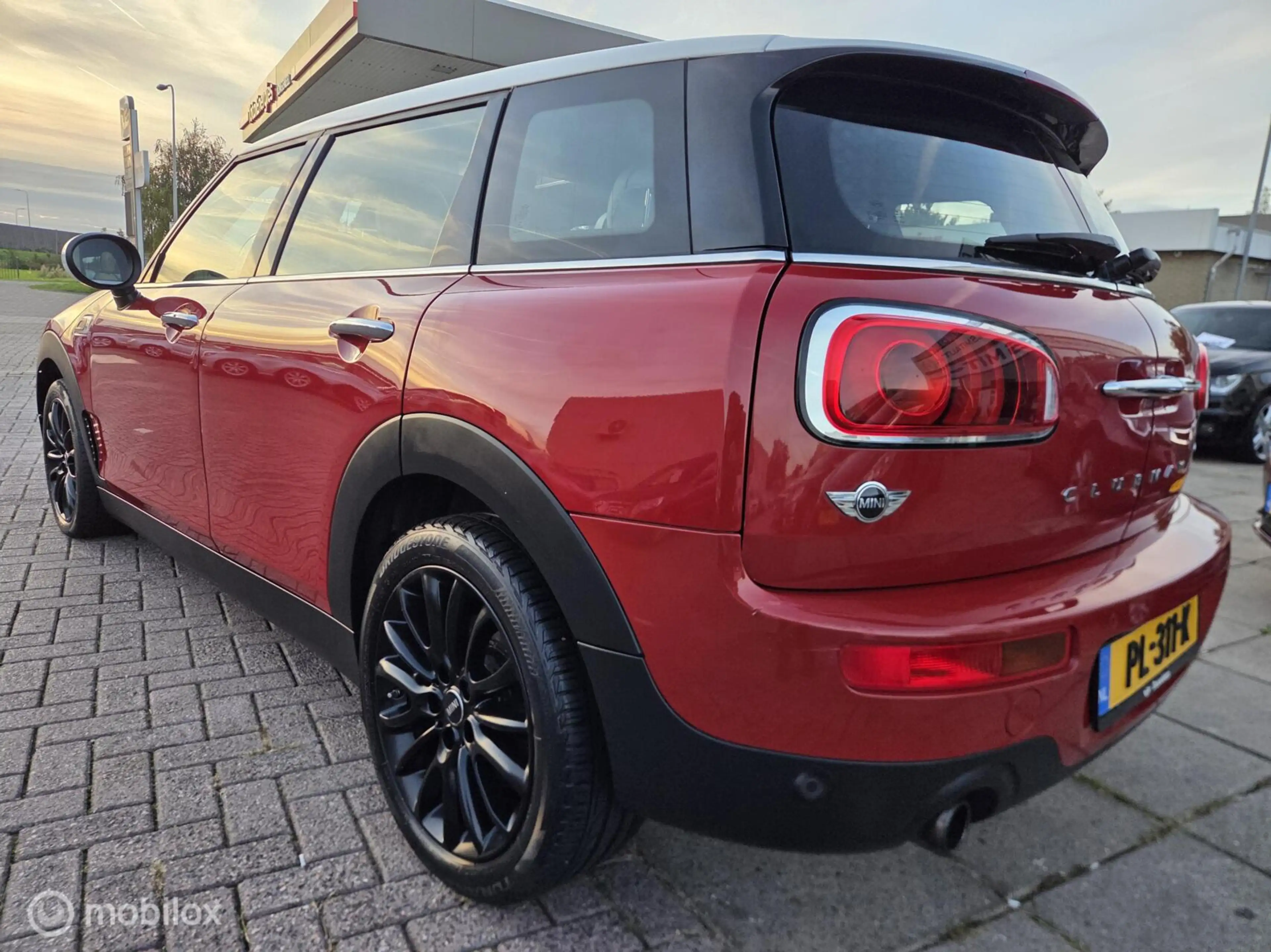 MINI Cooper Clubman 1.5 Chili Serious Bsns AUT/PANO/LEDER — photo 7