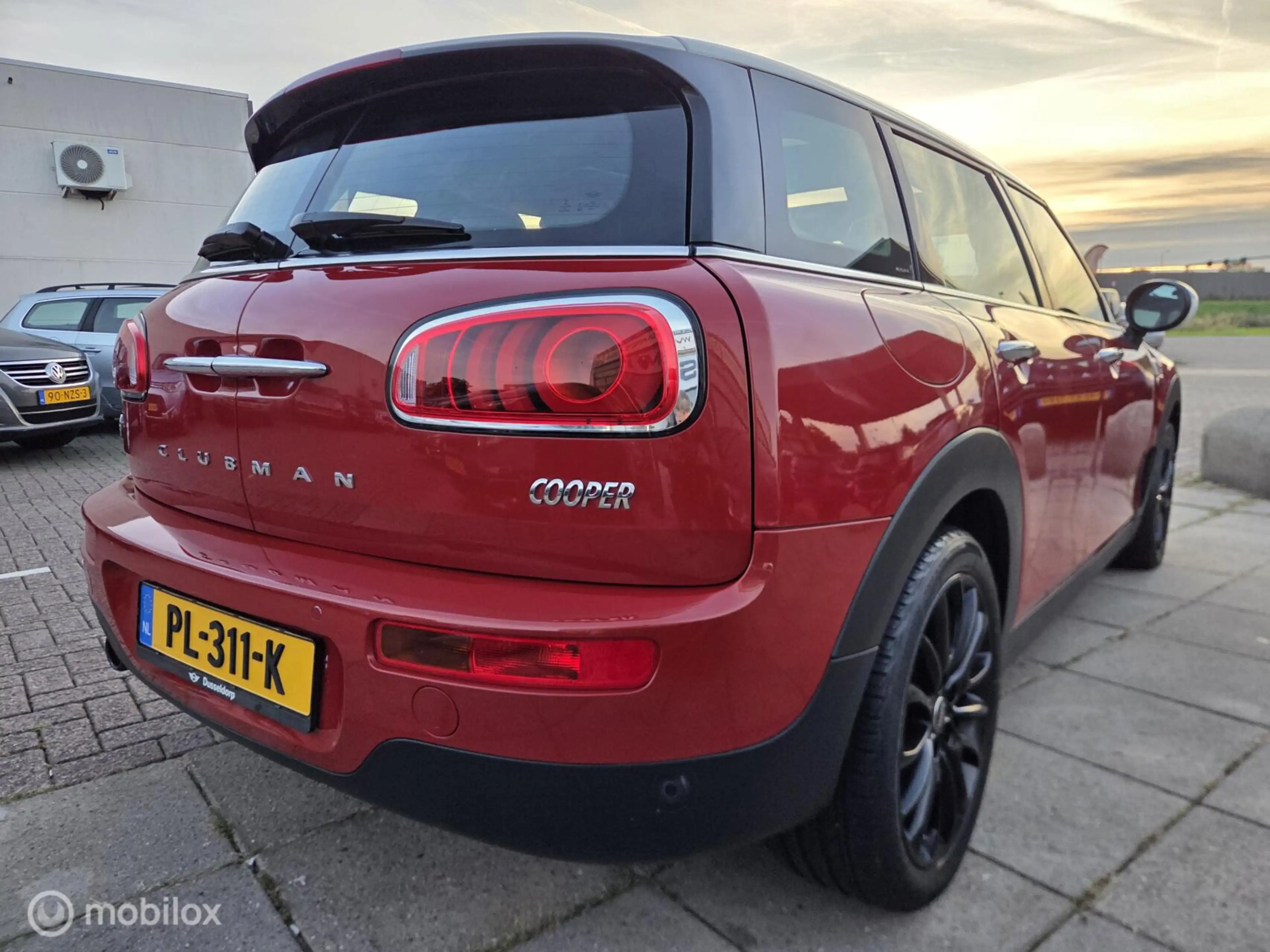 MINI Cooper Clubman 1.5 Chili Serious Bsns AUT/PANO/LEDER — photo 8