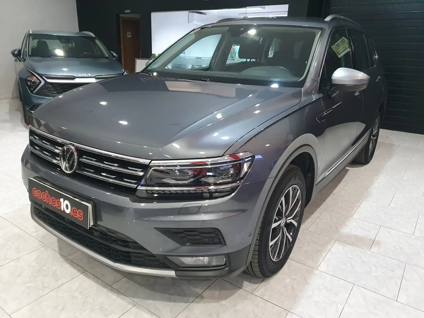 Volkswagen Tiguan Allspace 2.0TDI Advance DSG 110kW Gris - 2