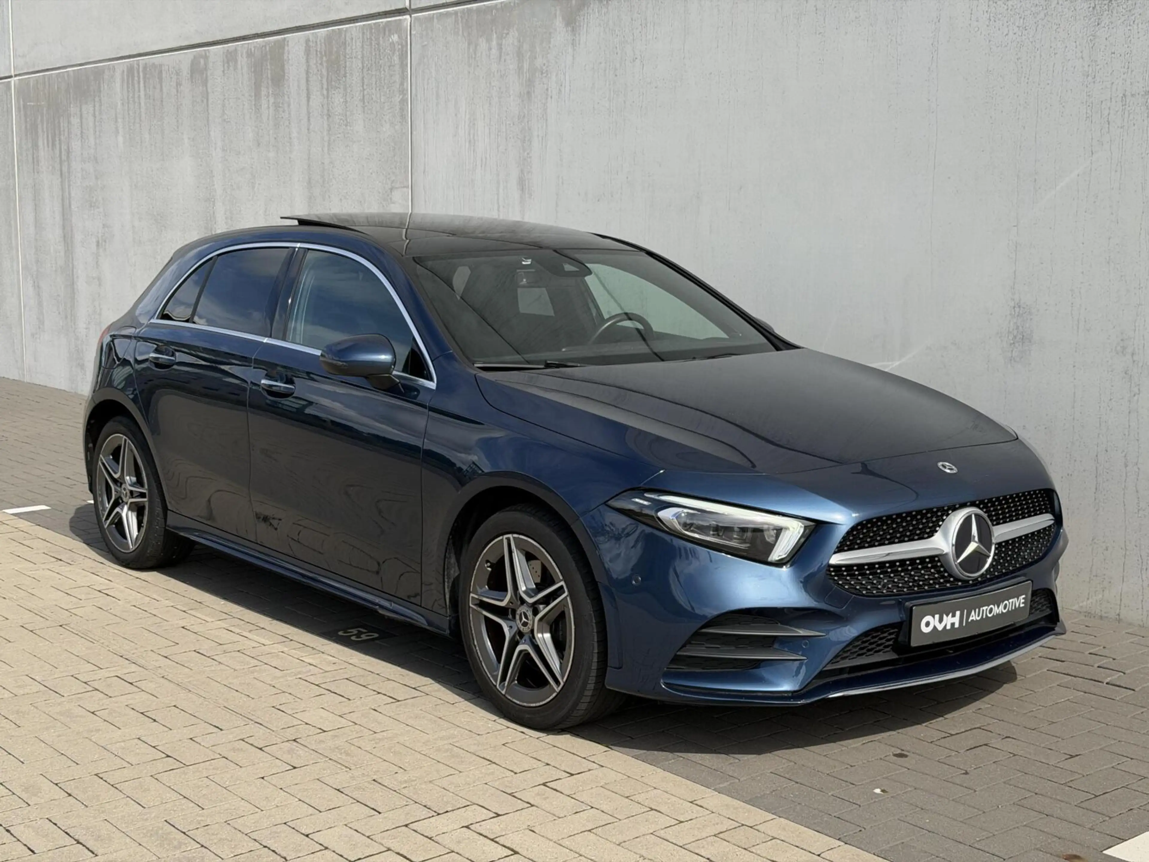 Mercedes-Benz A 250 250e AMG Line | Burmester | Pano | Stoelverw | Key — photo 8